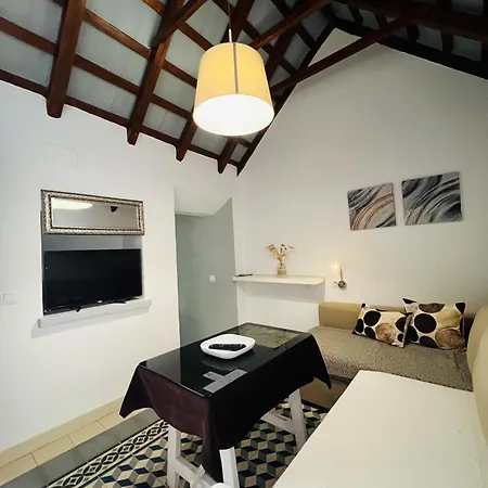 Casa Sagasta 3 Apartment *